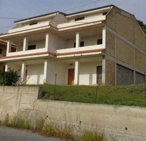 casa indipendente in vendita a Squillace in zona Fiasco Baldaia