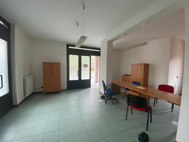 ufficio in vendita a Cassina de' Pecchi