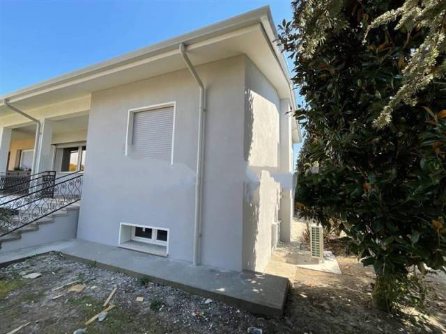 casa indipendente in vendita a Quistello in zona San Rocco